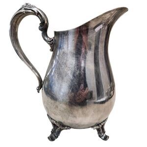 WM Rogers Silver plated water pitcher with ice guard Footed Stand Vintage